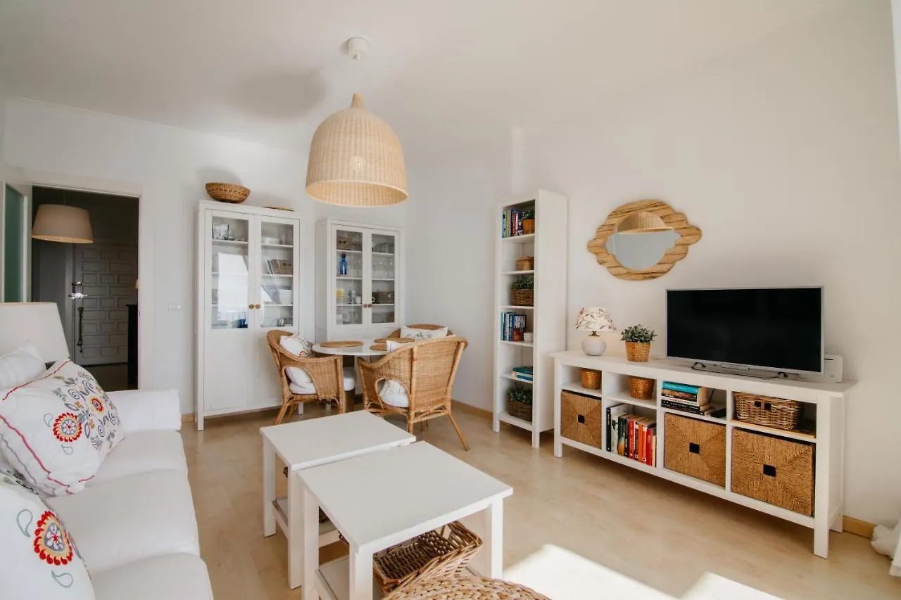 Tuguest Velilla II Apartment location